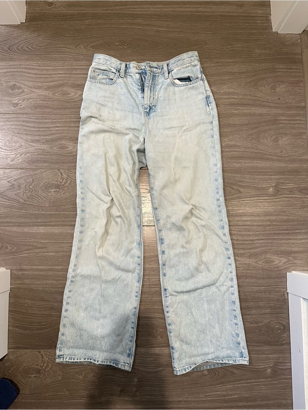 Uniqlo Women's Light Blue Straight-Leg Jeans
